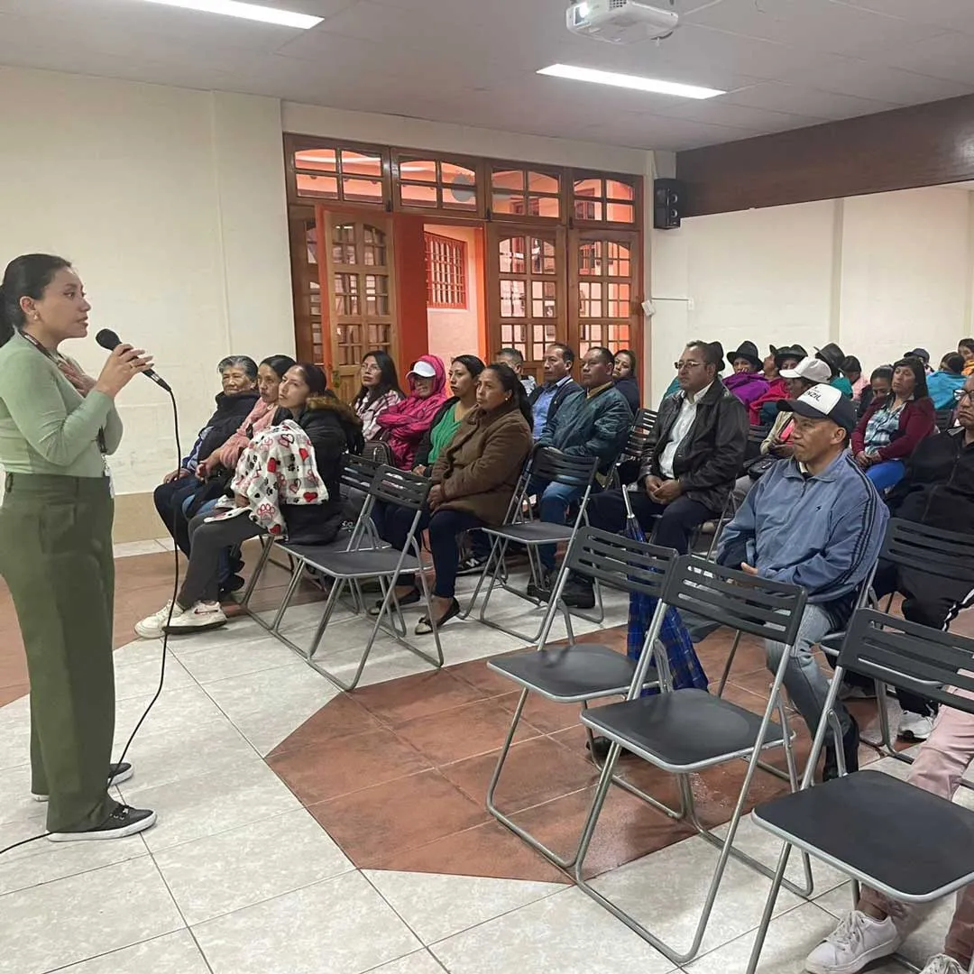 Taller de la fundación con organizaciones y comunidades